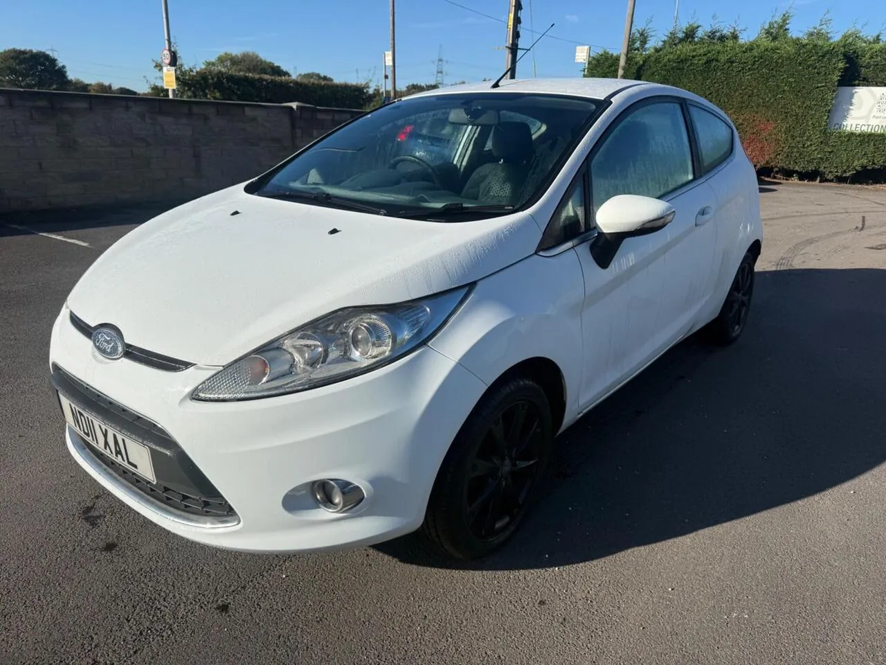 Ford Fiesta 2011 photo 2