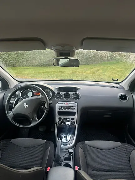Peugeot 308 2012 photo 4