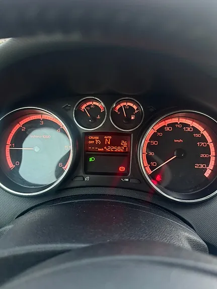 Peugeot 308 2012 photo 5
