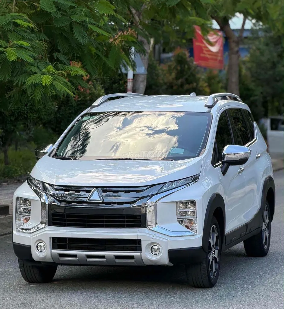 Mitsubishi Xpander Cross