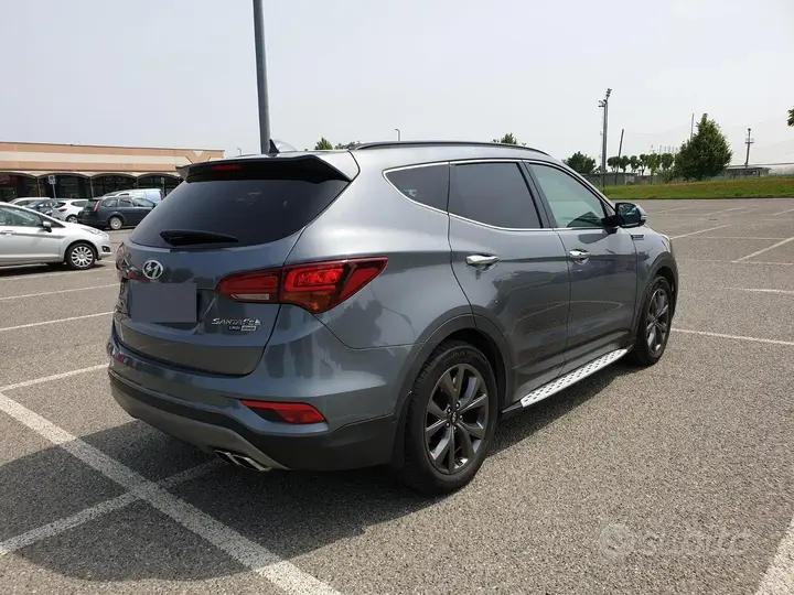 Hyundai Santa Fe 2017 photo 3