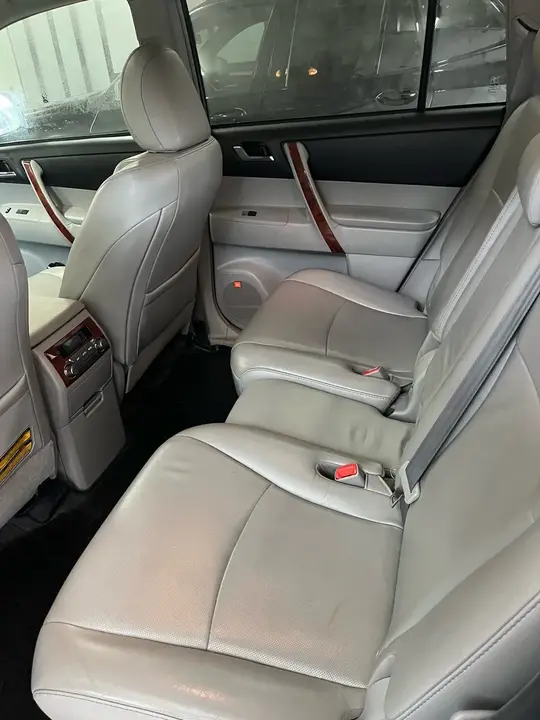 Toyota Highlander 2012 photo 4