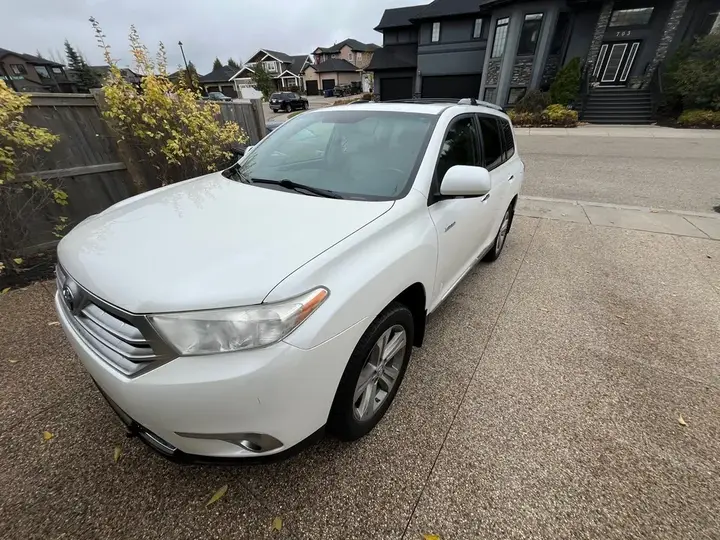 Toyota Highlander 2012 photo 3