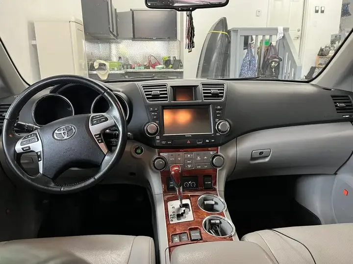Toyota Highlander 2012 photo 5