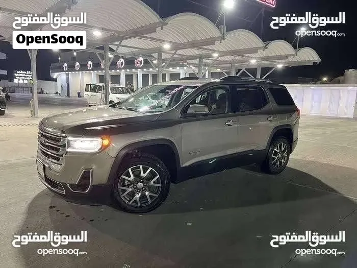 GMC Acadia 2022 photo 2