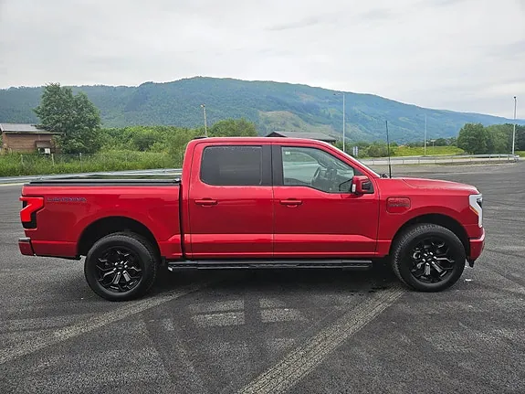 Ford F-150 2023 photo 2