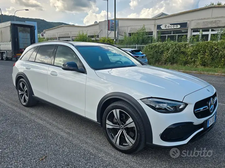 Mercedes-Benz C 2022 photo 2