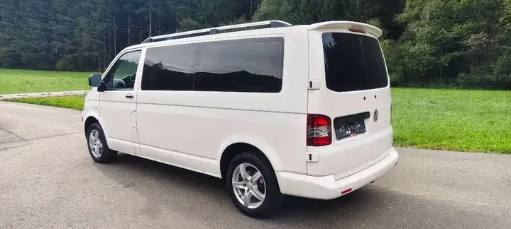Volkswagen Caravelle 2008 photo 3