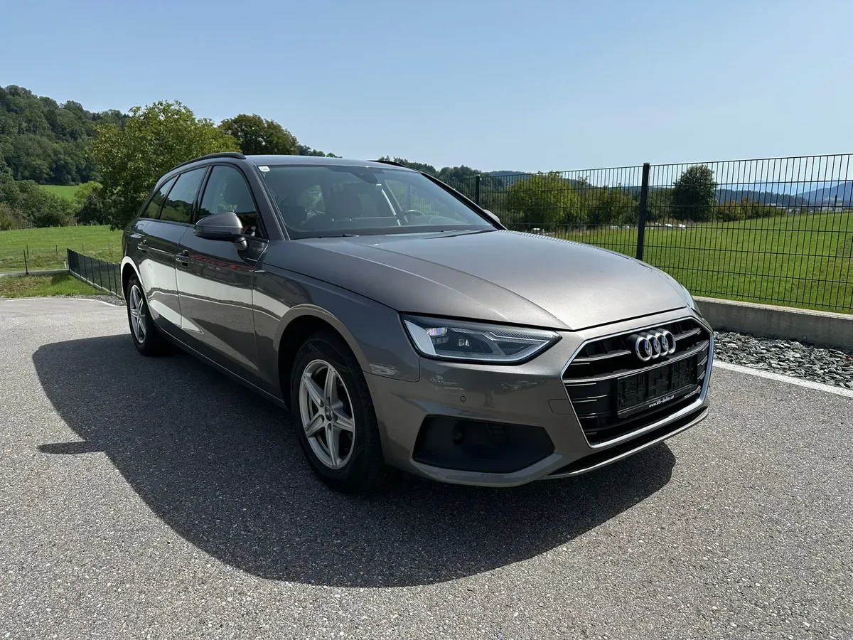 Audi A4 2019 photo 2