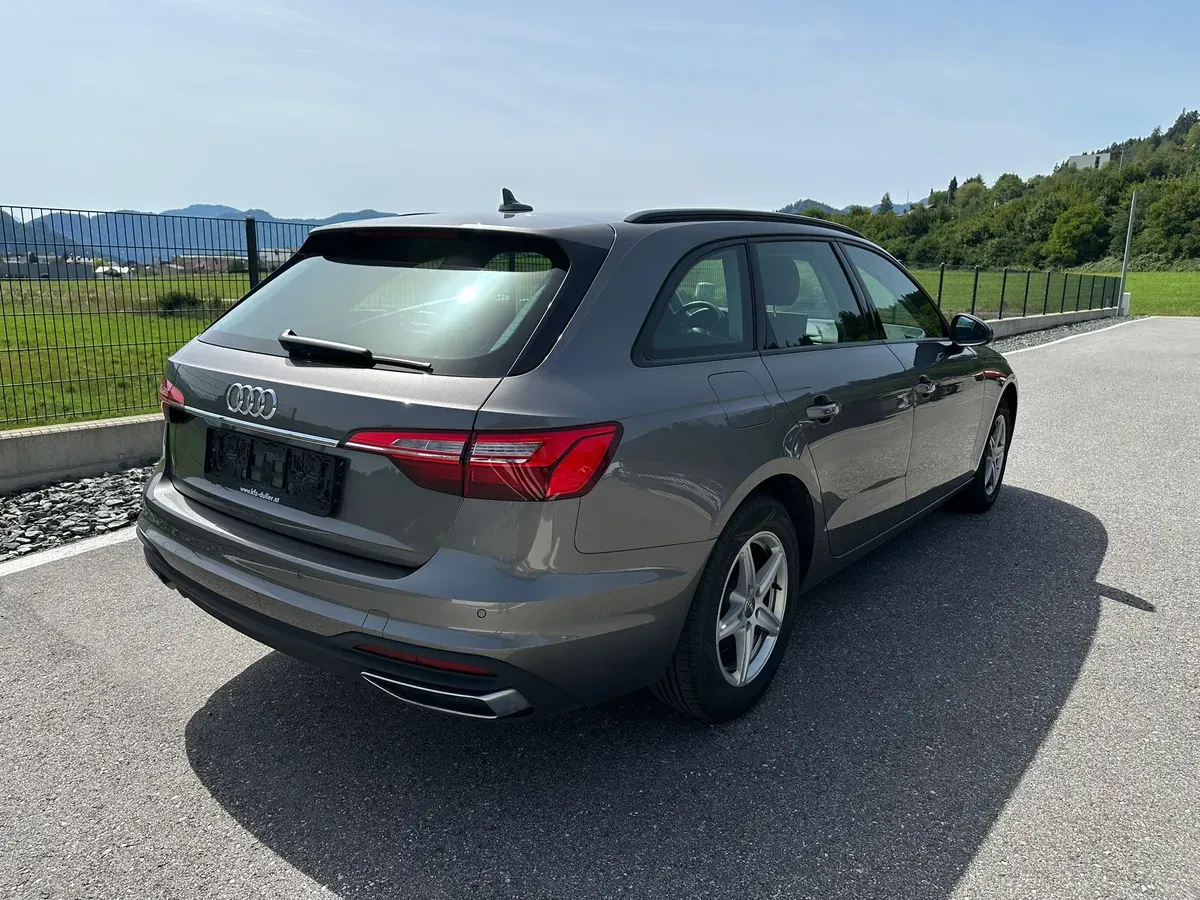 Audi A4 2019 photo 3