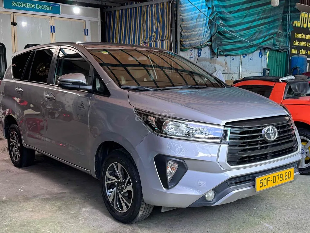 Toyota Innova 2022 photo 3