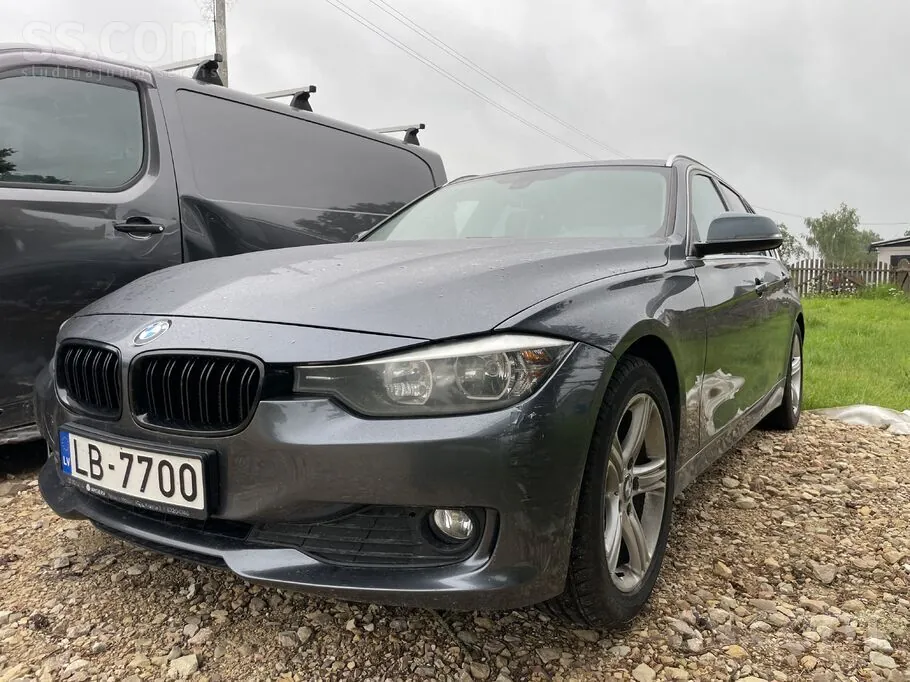 BMW 320 2012 photo 4