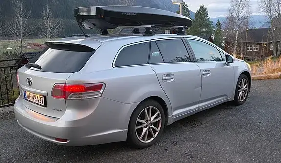 Toyota Avensis 2011 photo 3