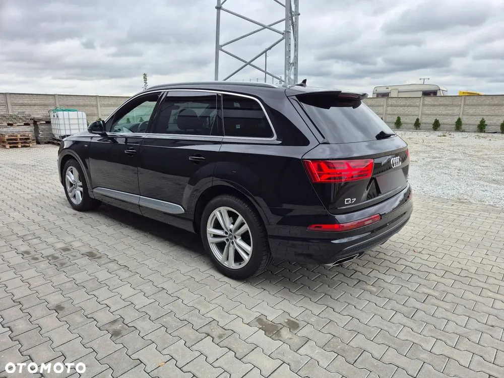 Audi Q7 2018 photo 3