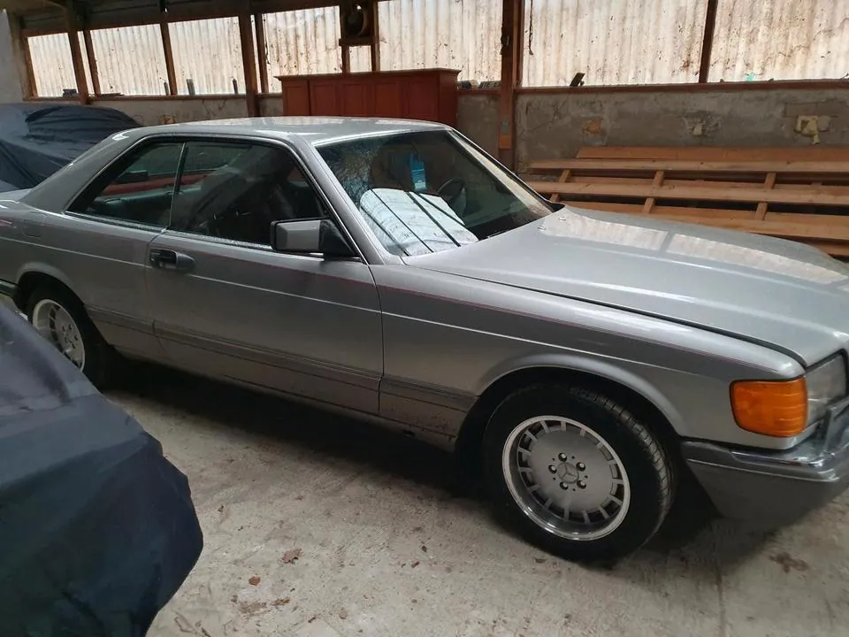 Mercedes-Benz W126