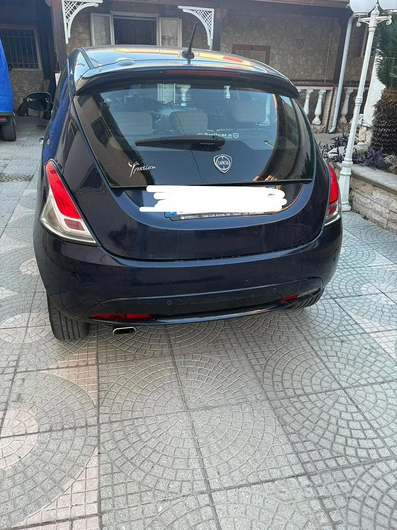Lancia Ypsilon 2015 photo 2