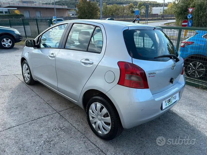 Toyota Yaris 2008 photo 5