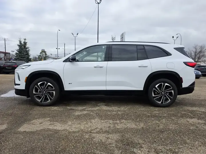 Buick Enclave 2025 photo 3