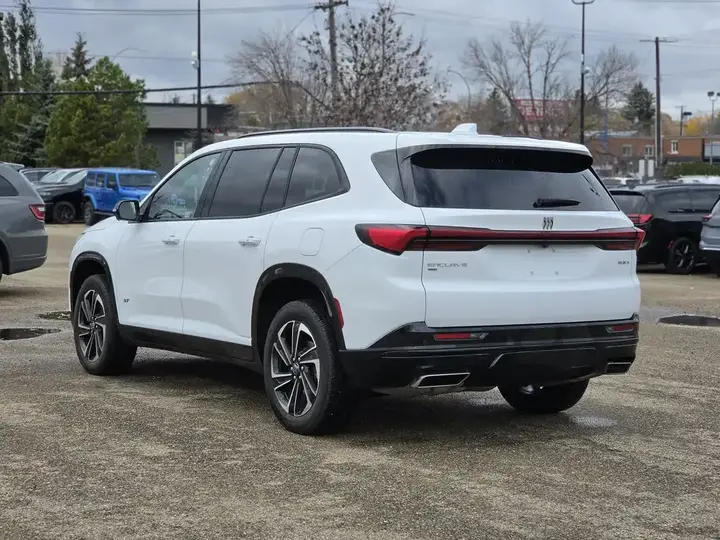 Buick Enclave 2025 photo 4