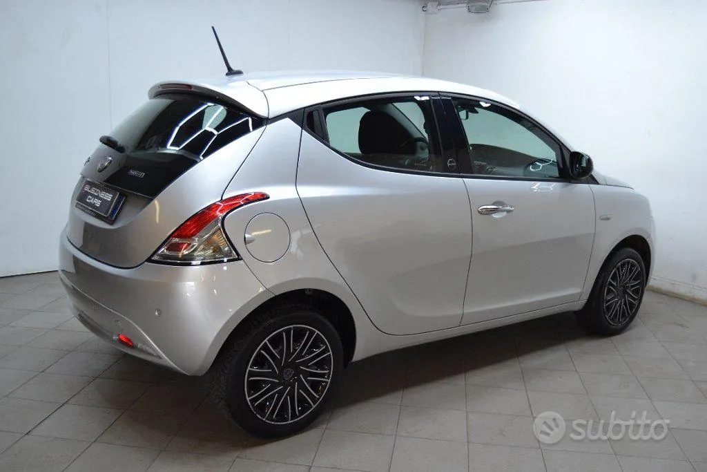 Lancia Ypsilon 2020 photo 4