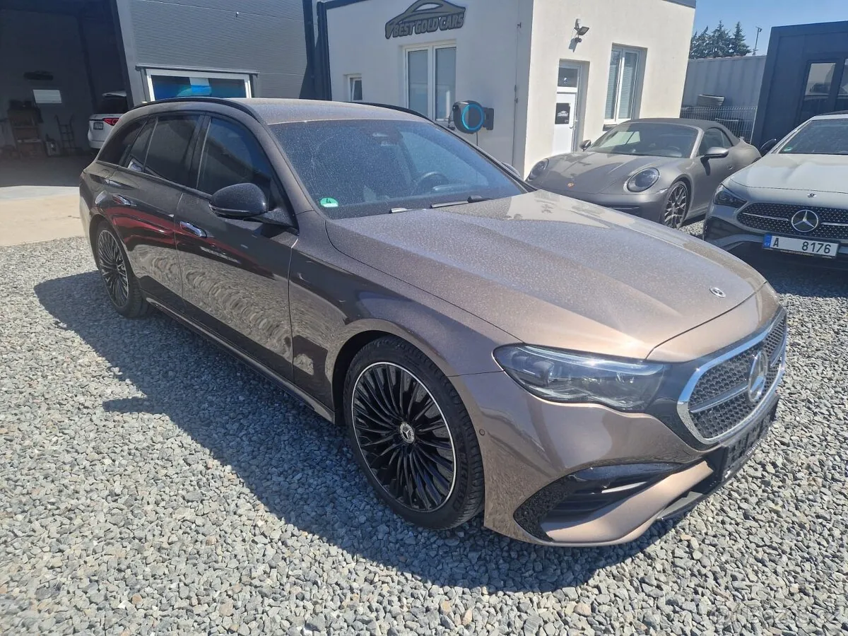 Mercedes-Benz E300 2025 photo 2