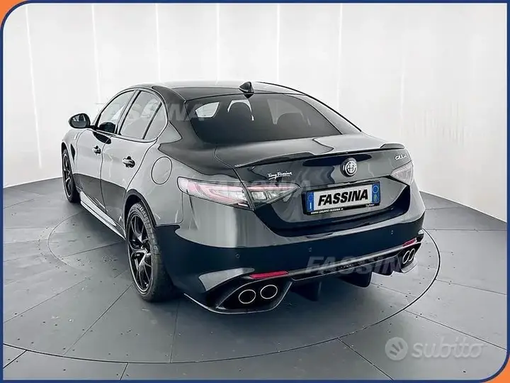 Alfa Romeo Giulia 2023 photo 4