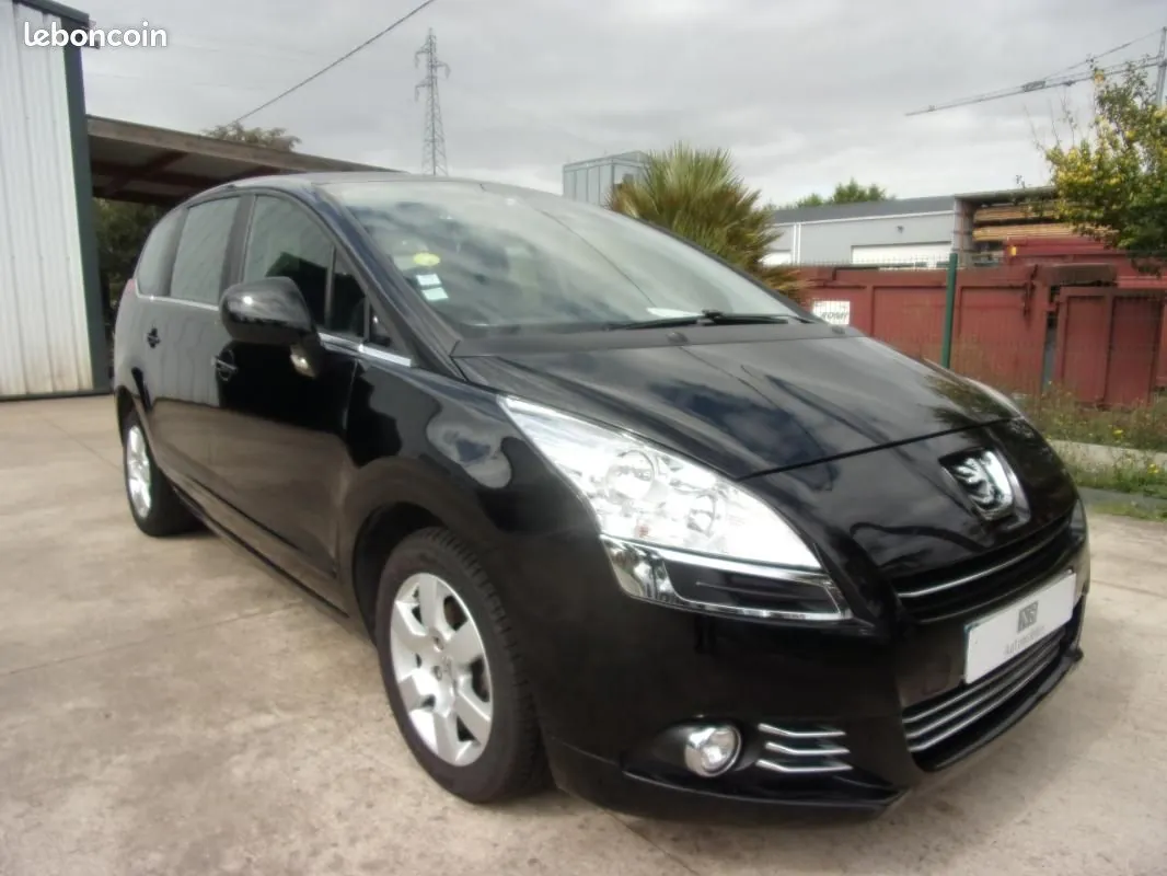 Peugeot 5008 2011 photo 4