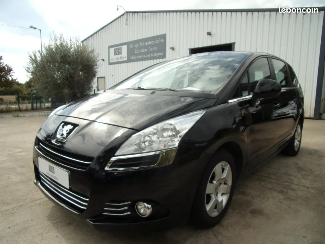 Peugeot 5008 2011 photo 2