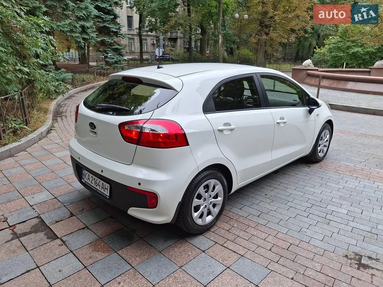 Kia Rio 2015 photo 5