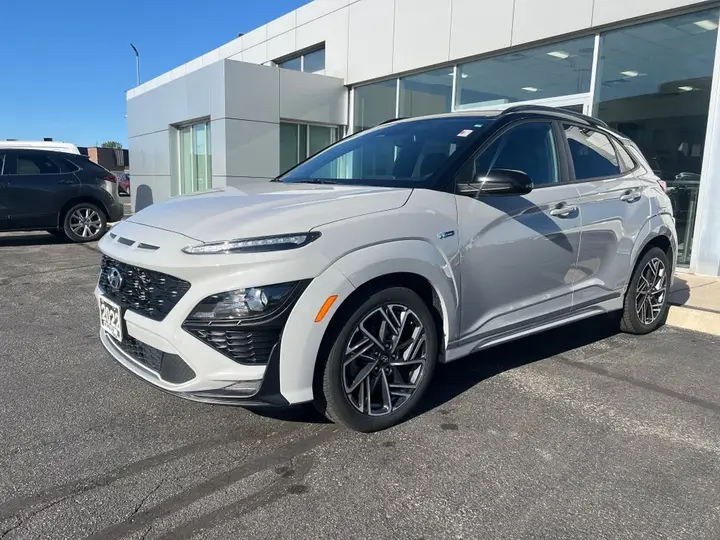 Hyundai Kona 2022 photo 2