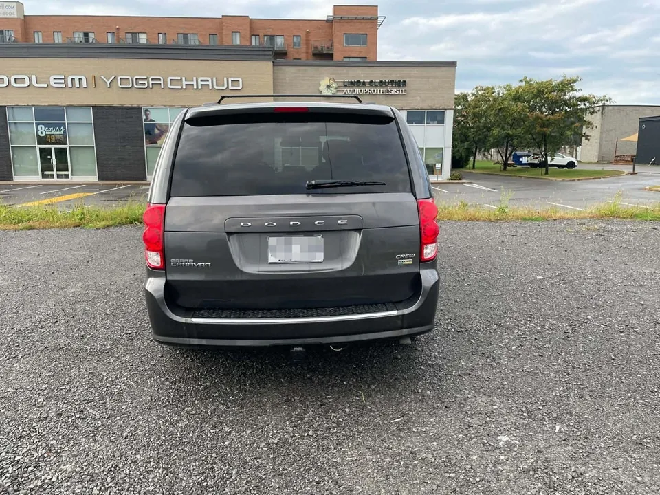 Dodge Grand Caravan 2015 photo 4