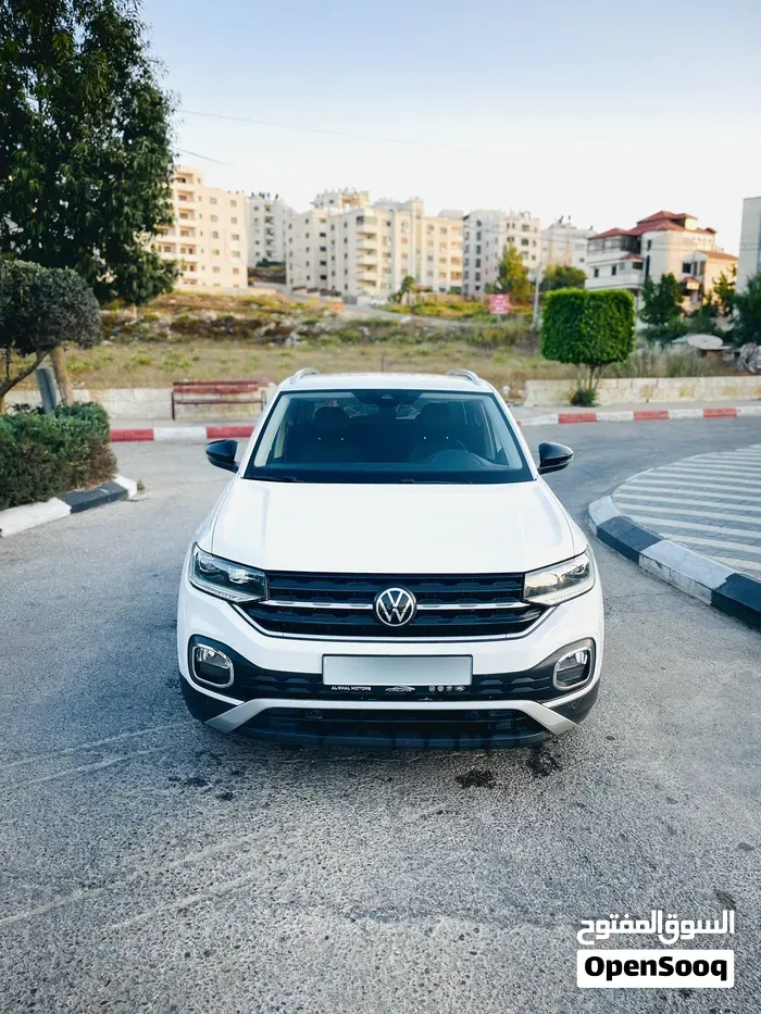 Volkswagen T-Cross 2021 photo 2