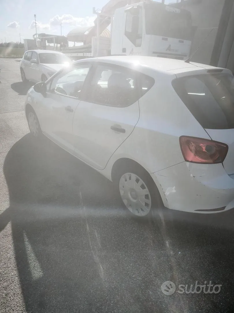 Seat Ibiza 2009 photo 4