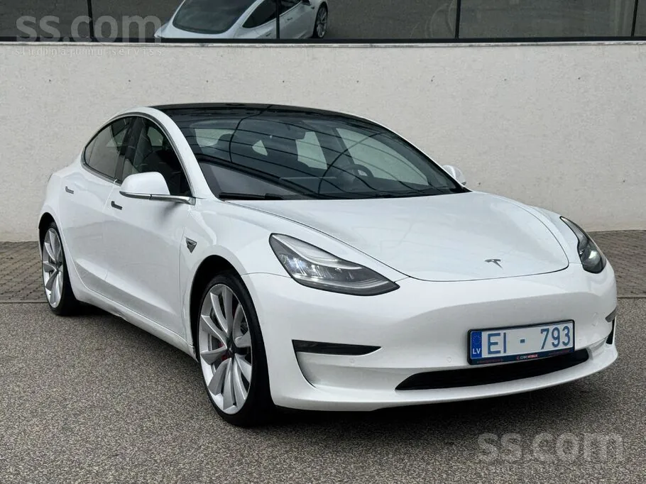 Tesla Model 3 2019 photo 2