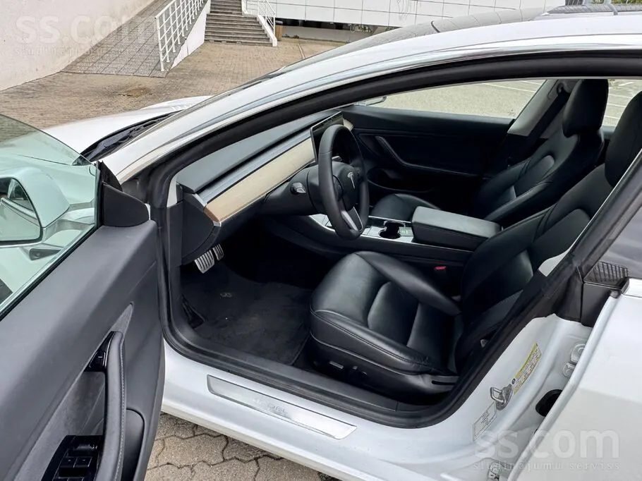 Tesla Model 3 2019 photo 5