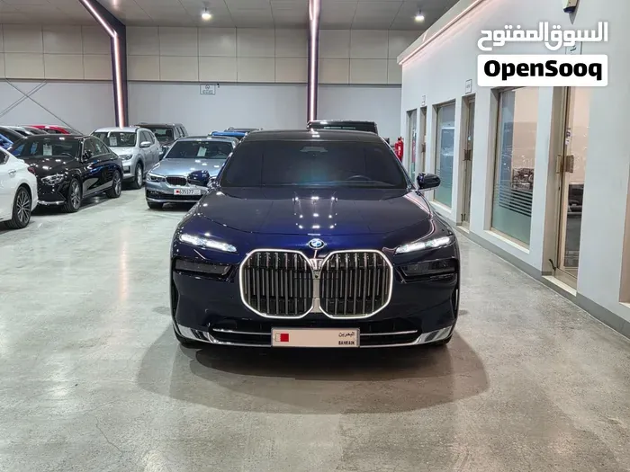 BMW 740I 2025 photo 2
