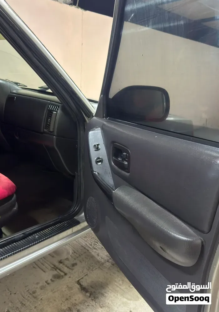 Jeep Cherokee 2001 photo 4