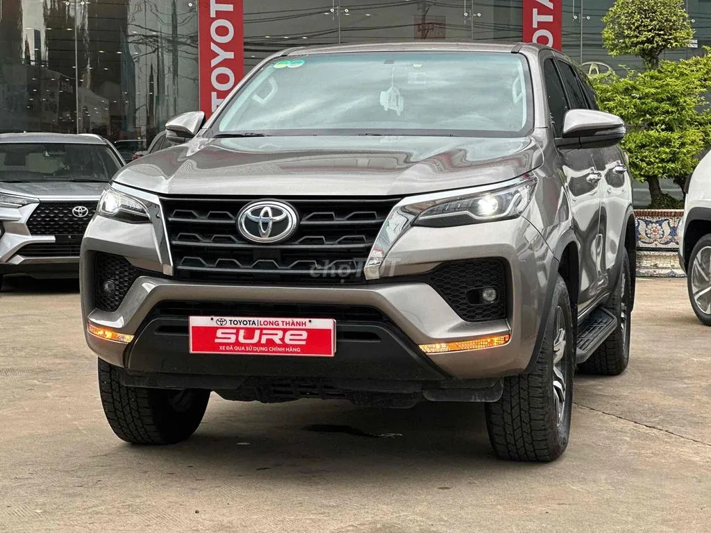 Toyota Fortuner 2025 photo 2
