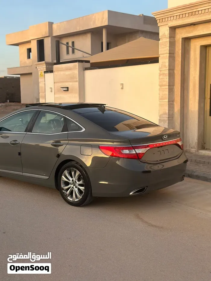 Hyundai Azera 2012 photo 2