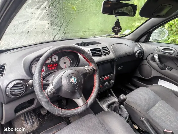 Alfa Romeo 147 2010 photo 3