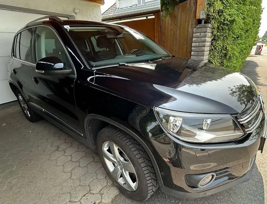 Volkswagen Tiguan 2012 photo 2