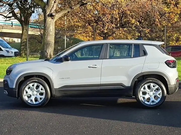 Jeep Avenger 2026 photo 4