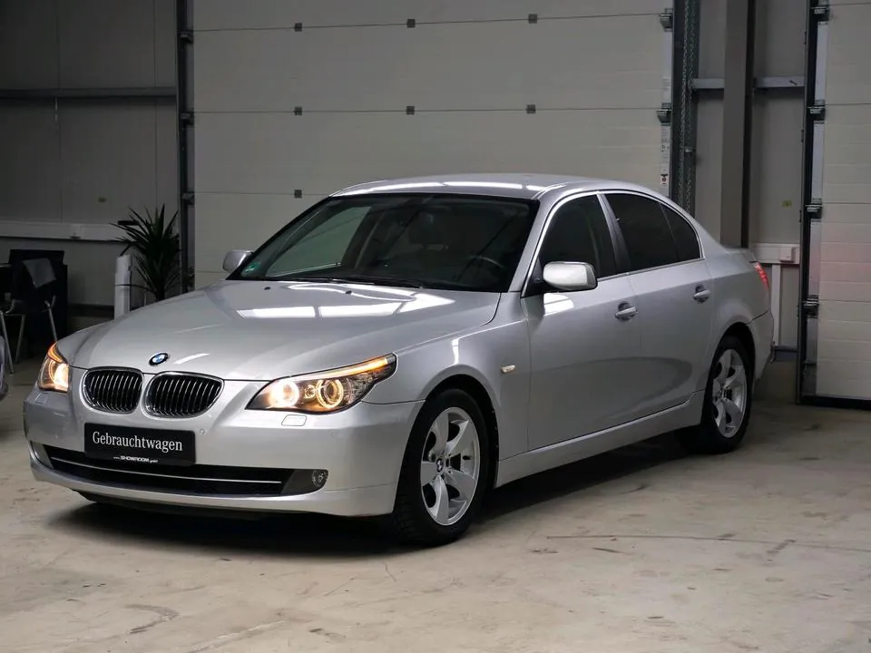 BMW 525I