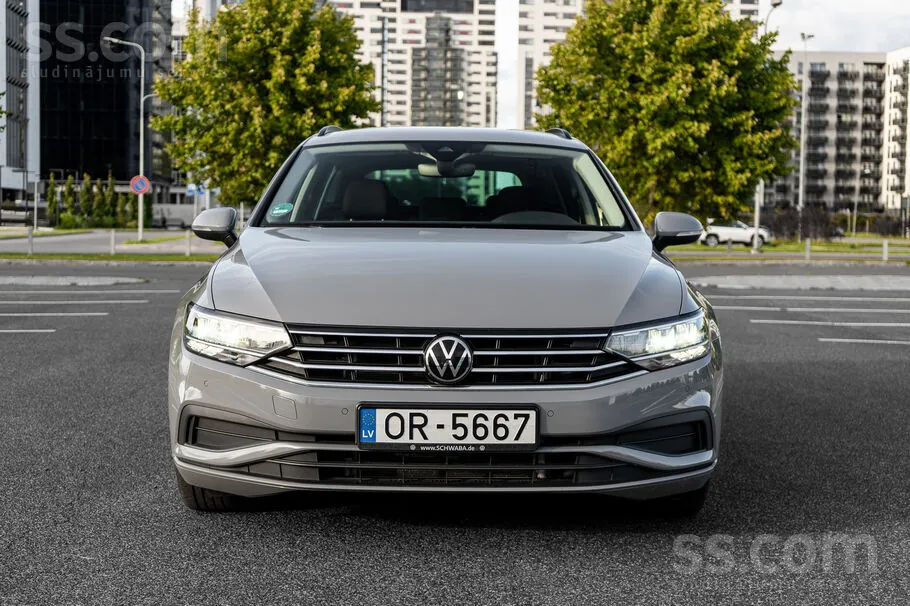 Volkswagen Passat 2023 photo 2