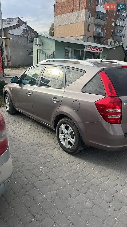 Kia Ceed 2008 photo 4