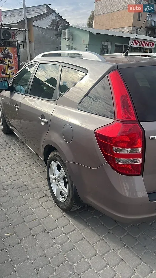 Kia Ceed 2008 photo 3
