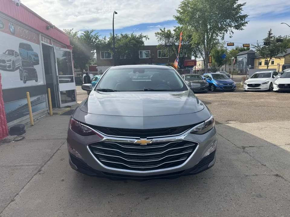 Chevrolet Malibu 2023 photo 3