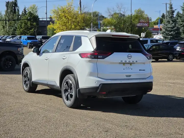 Nissan Rogue 2024 photo 4
