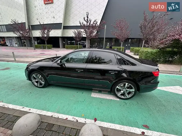 Audi A4 2016 photo 2