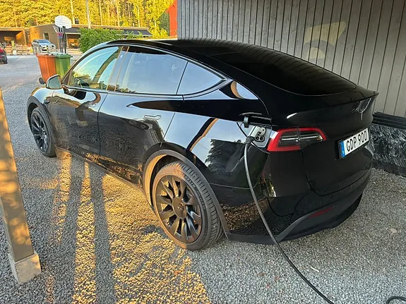 Tesla Model Y 2022 photo 5